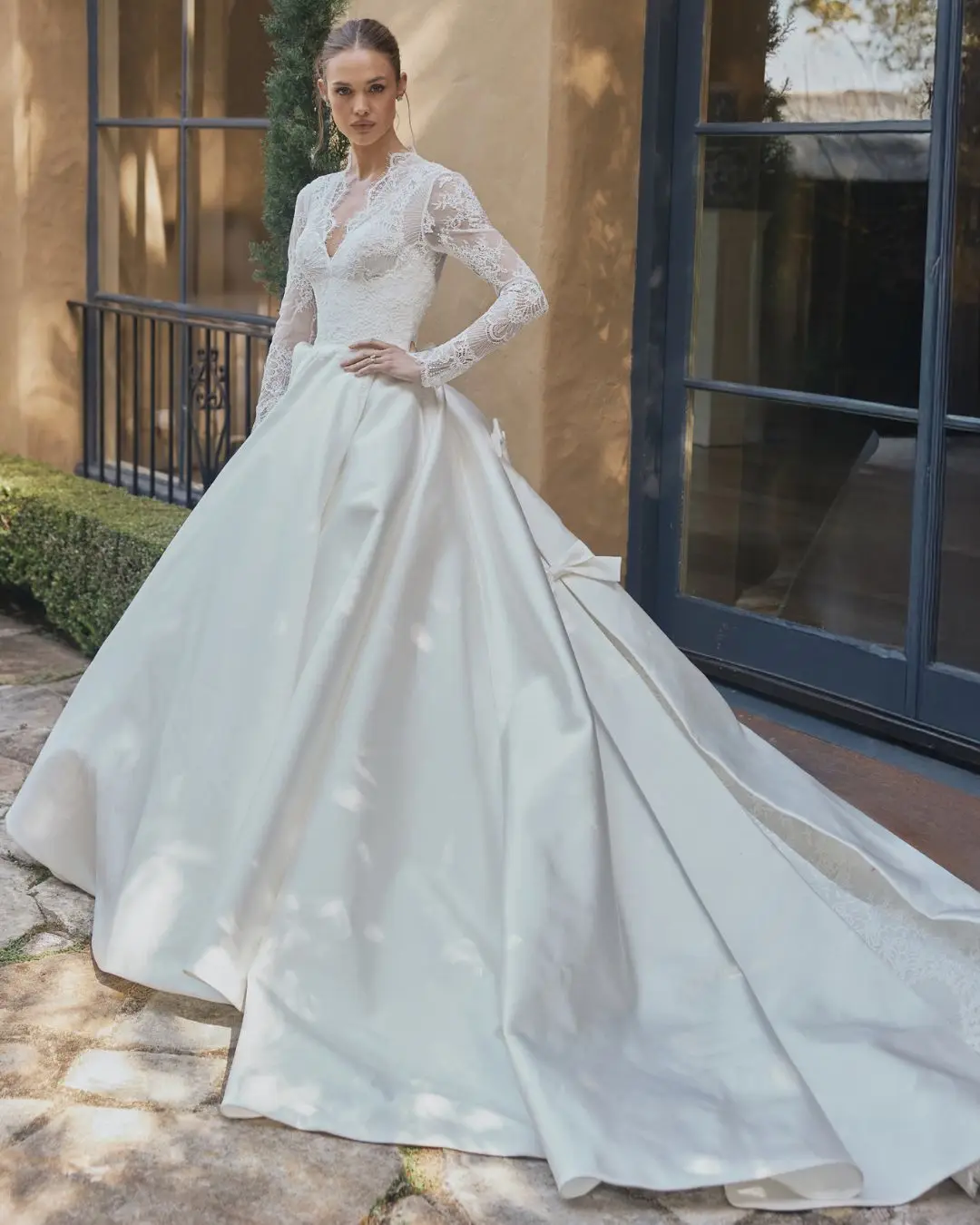 

Lace Wedding Dress Vestido De Noiva Cetim A line Dresses Vestidos Manga Larga Minimalista Elegantes Bespoke Boda Civil Trouwjurk