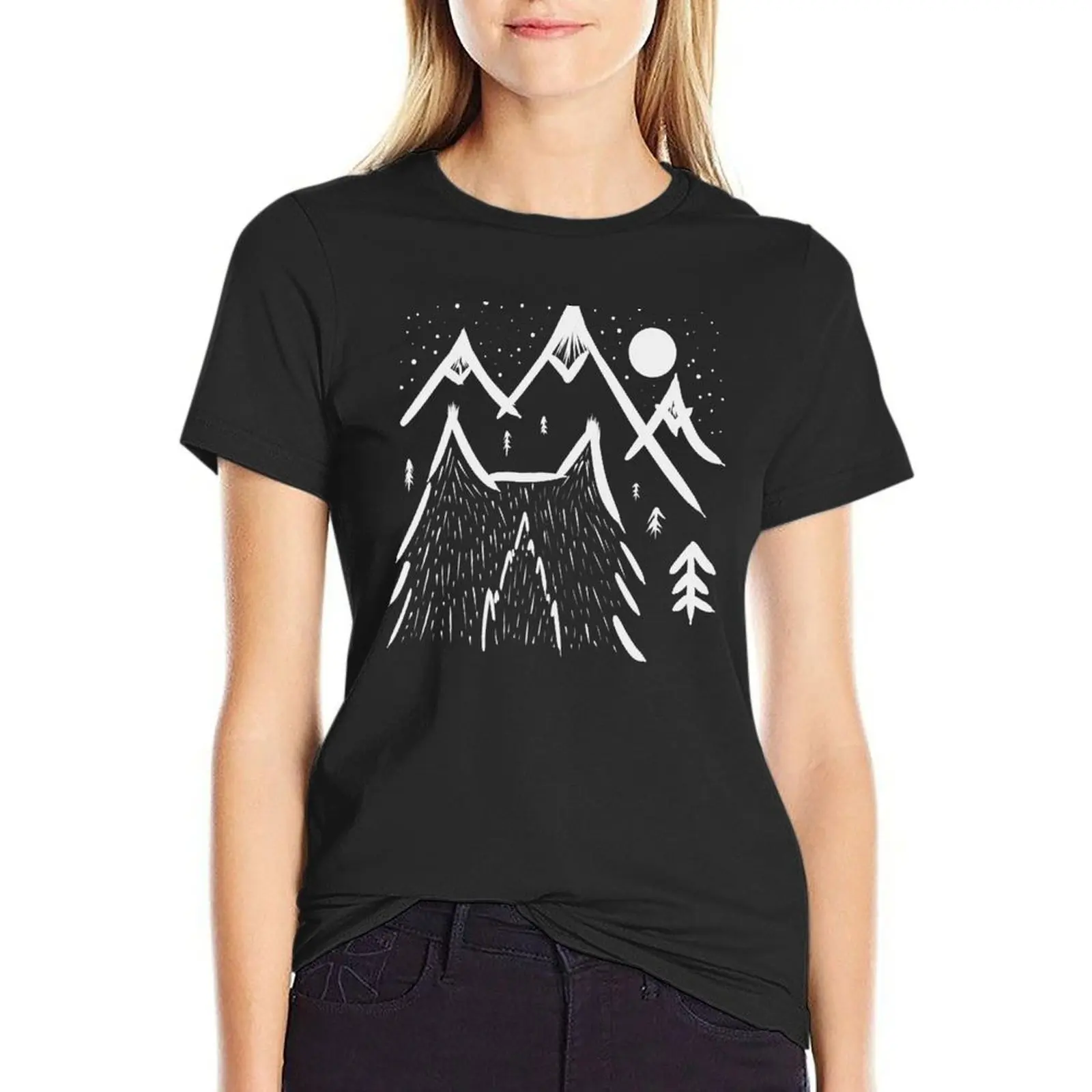 

Cat and Mountains T-Shirt korean fashion oversized funny female Women's tops