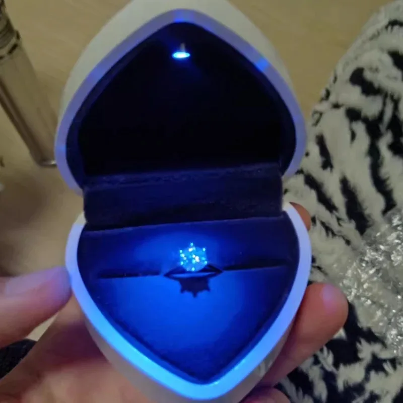 1 Pcs LED Jewelry Ring Box Luxury Velvet Rubber Necklace Pendant Gifts Display With Light For Proposal Engagement Wedding Case - view 5
