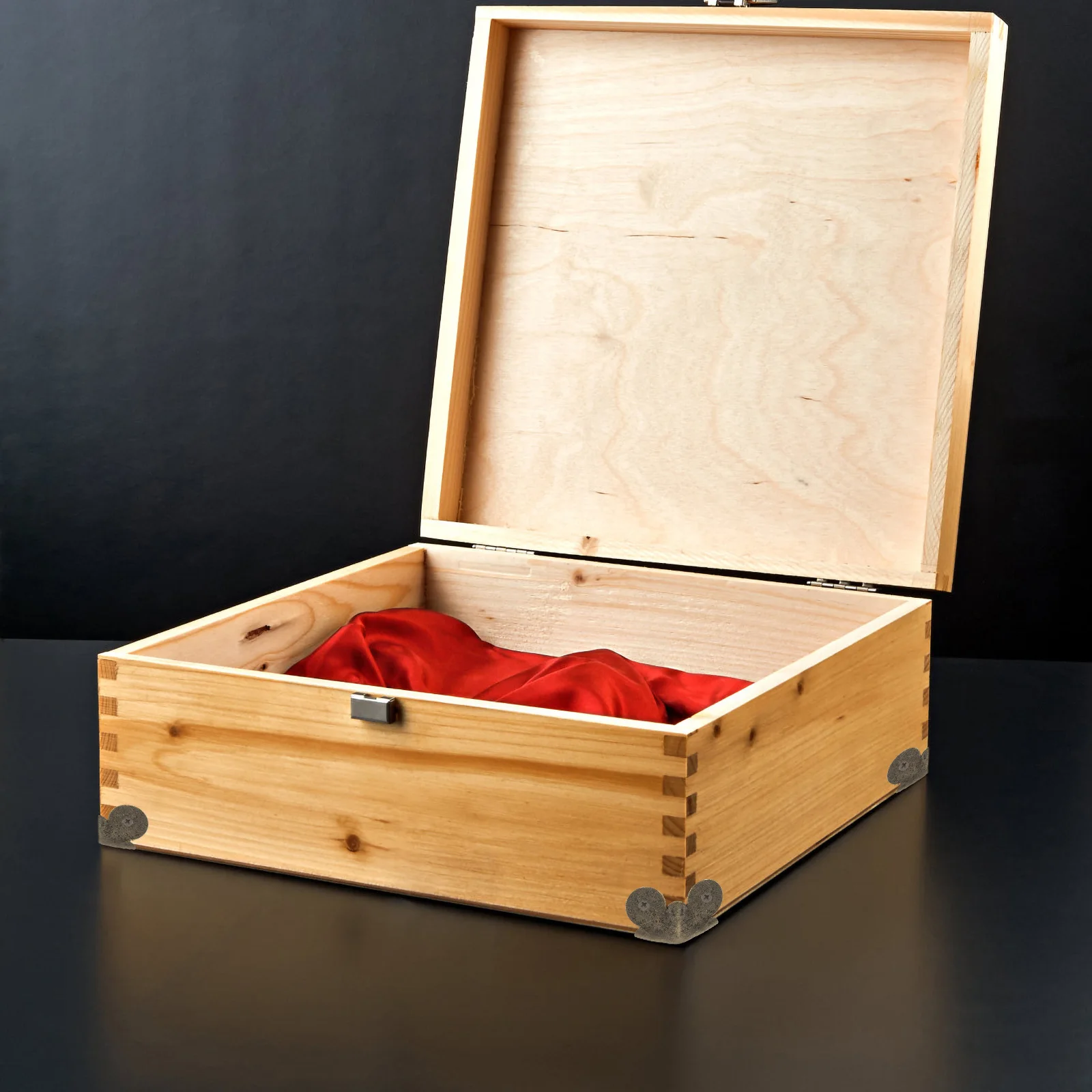 

20Pcs Retro Furniture Corner Protectors Vintage Iron Box Triangle Guard Repair Jewelry Box Cabinet Case Safety Covers