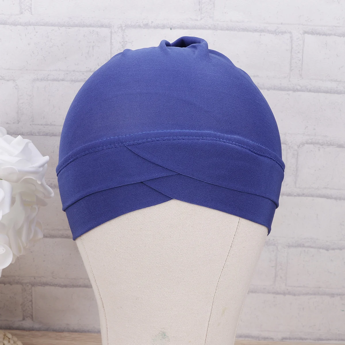 قبعة هندية عمامة من الكتان البيج قابلة للتنفس ومريحة ومتينة على طراز متقاطع للجبهة للبالغين كهدية لحفلات أعياد الميلاد وأعياد الميلاد