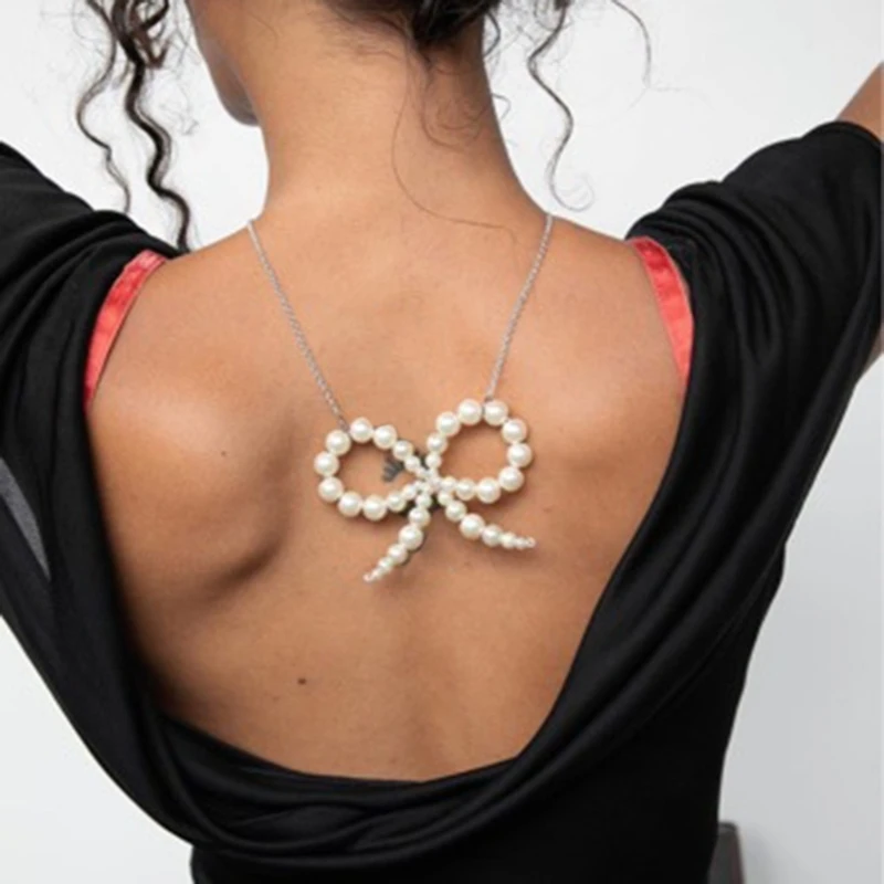 Colar com pingente laço pérolas elegantes perfeito para festas casamentos