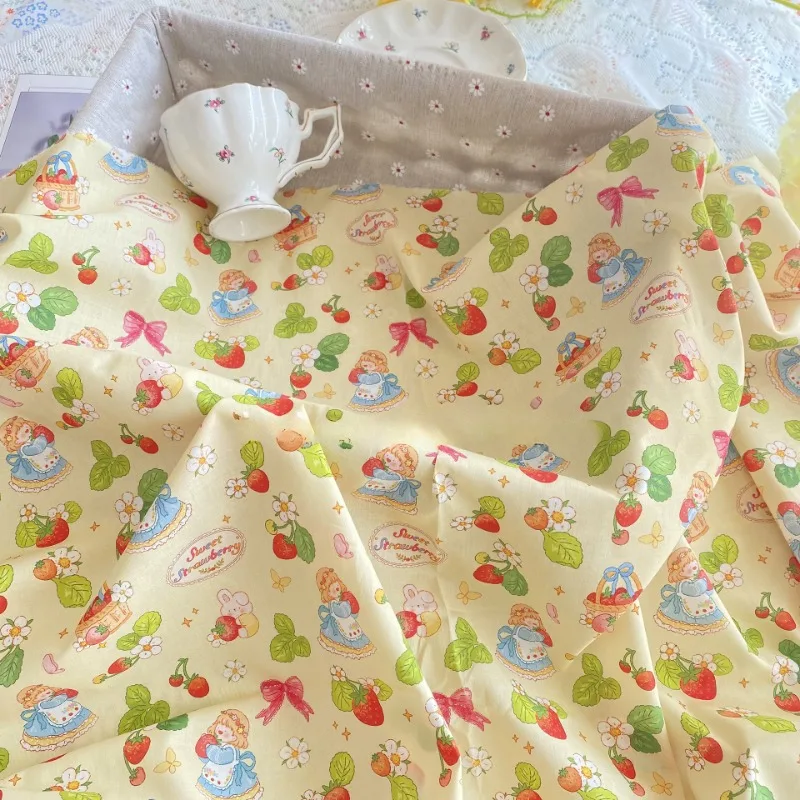 0.5/1/2 Yard Christmas Printed Fabric 100% Cotton Illustration Floral Cloth for Clothing, Parent-Child Outfits, Bags, DIY Crafts 4