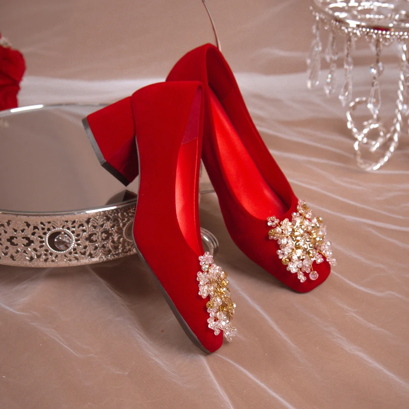 Elegant Ladies Red Silk Wedding Bride Shoes Pearl Bowknot Pointed Toe Pumps Women Sexy Party Dress High Heels Shoes Woman