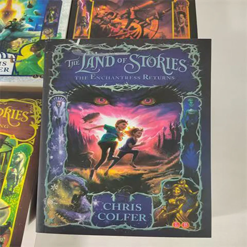 أرض القصص: رحلة إلى عالم آخر من الحكايات الخيالية، المجلدات 1-6، مجموعة الصناديق