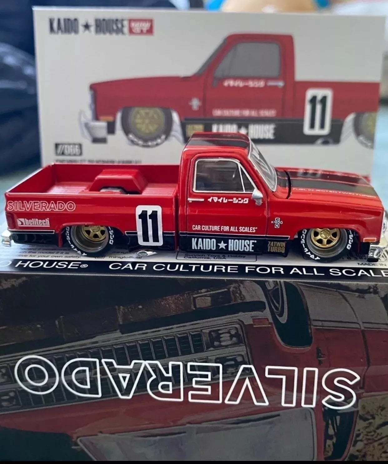 Kaido House x Mini GT Silverado 1983 KAIDO V1- Red KHMG066 1/64