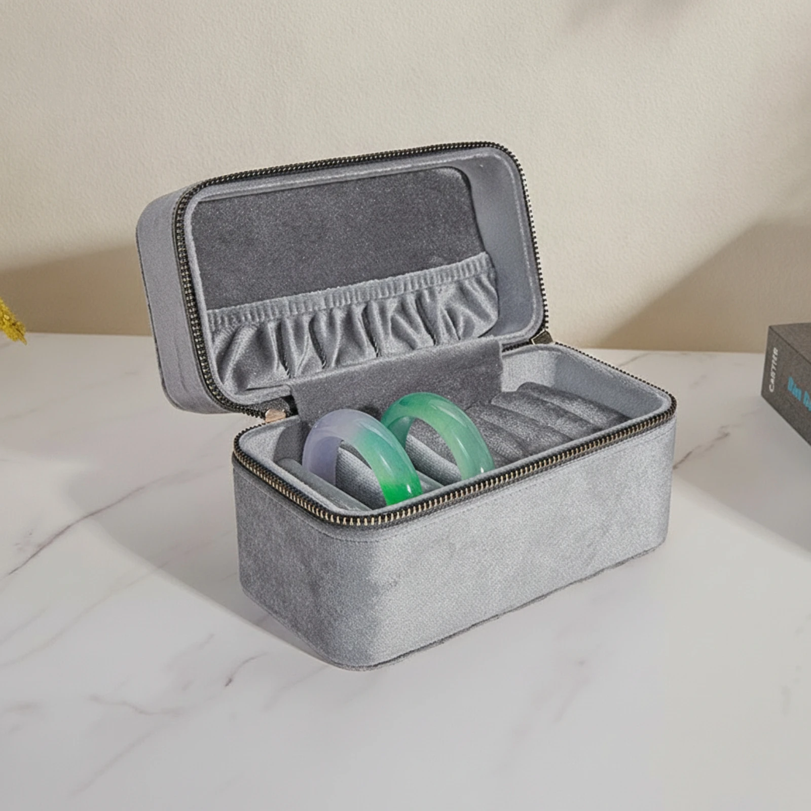 Bracelet Storage Box with Zipper Zippered Bracelet Box with Slots Bangle Case Compact Travel-Friendly for Travelers, Dresser