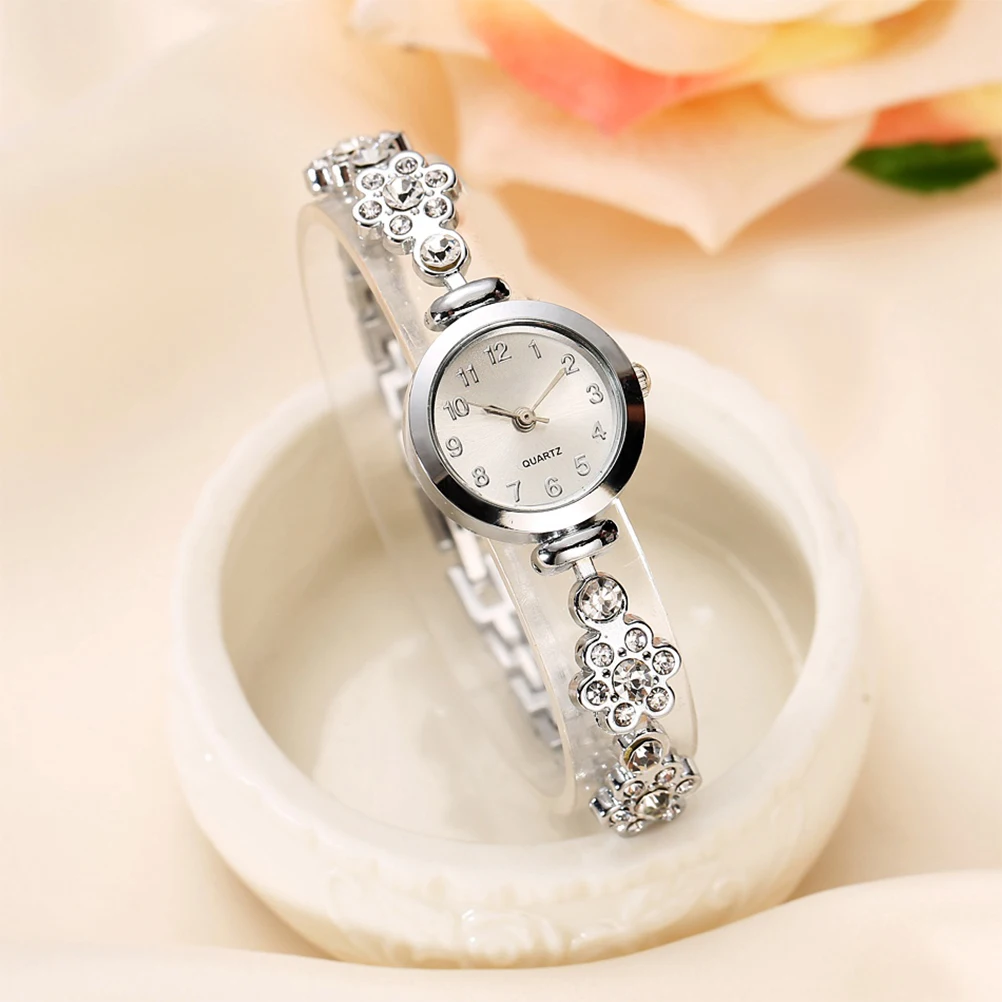 

Diamonds Watch Rhinestone Alloy Quartz Ladies Fashion Wristwatch Durable Women Quartz Watch Timekeeping Gifts