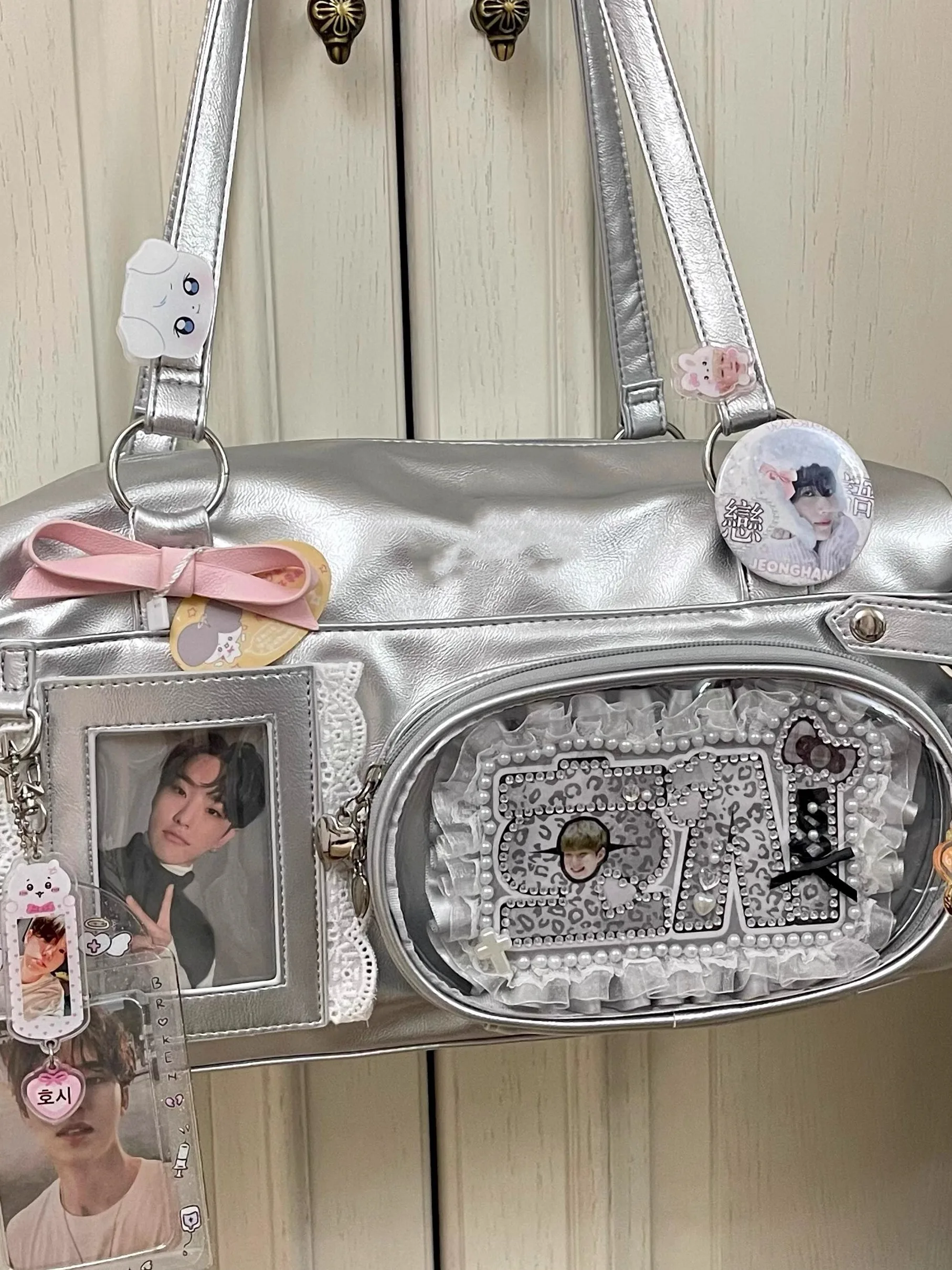 

Korean Sle Large Capaci Commuter Women's Pain Bag Multilayer Silver Color Faionable Versatile ain Pattern Soft Polyester