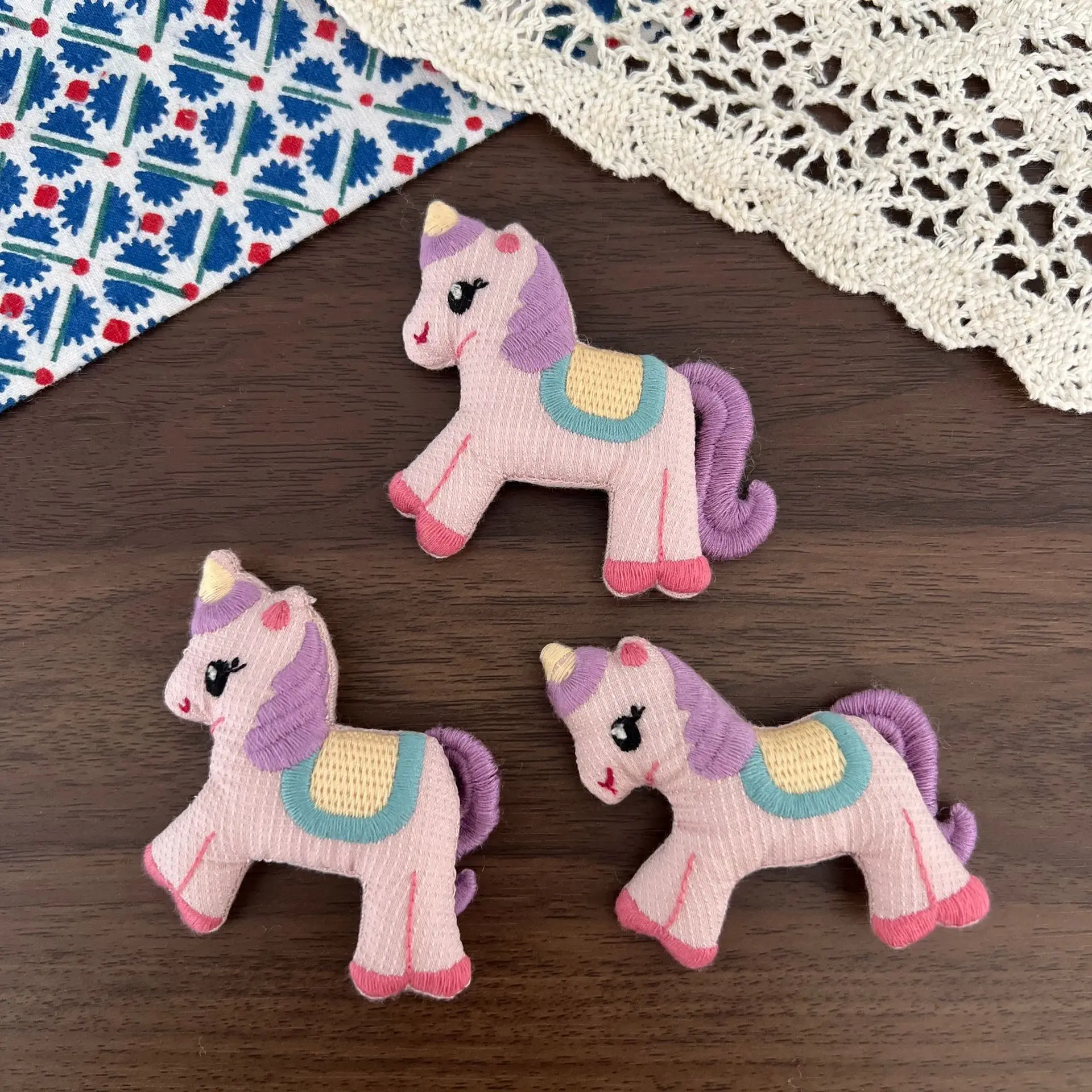 Brooch Pin DIY Accessory Rainbow Flying Pony Cotton Filled Cloth for Kids Shoes Socks Bag Hair Clip Decoration Small Lightweight