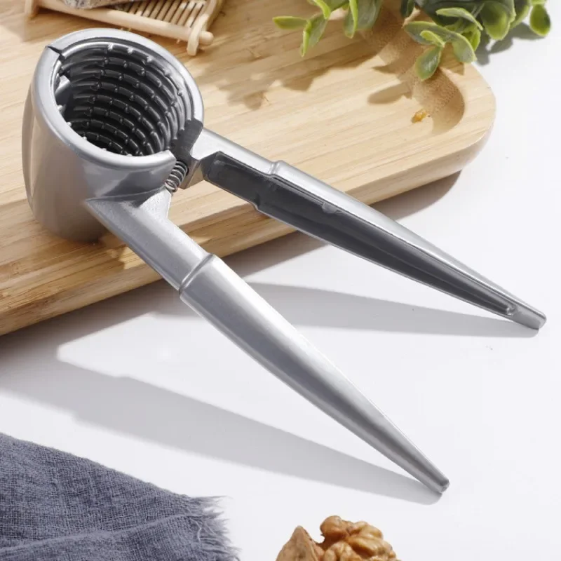 1pc Silvery Metal Multi Functional Walnut Clip Household Nut Shelling Tools Suitable for Walnuts Chestnuts and Hazelnut