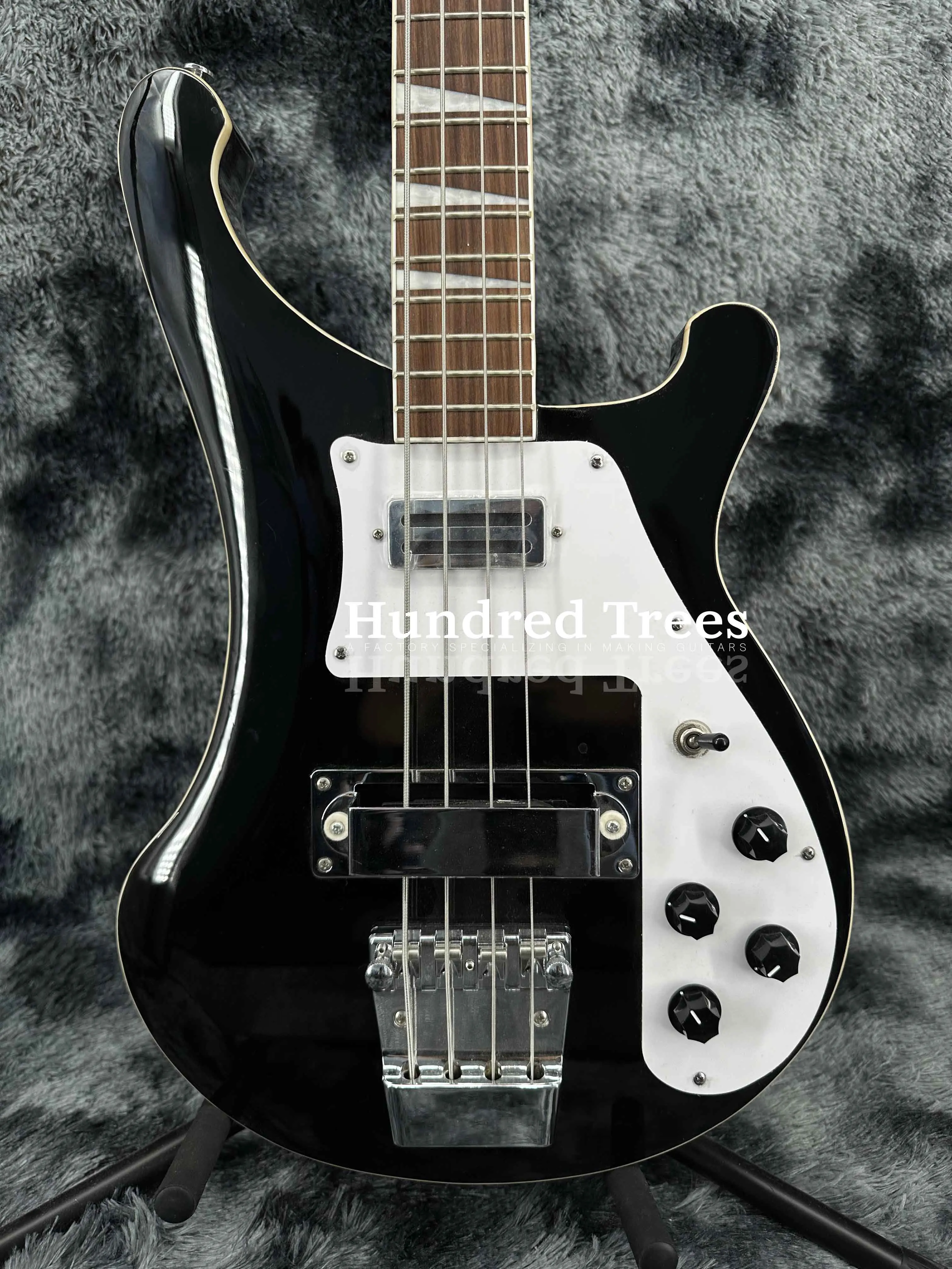 4 Strings Electric Bass Guitar With Chrome Hardware Rosewood Fretboard Neck ﻿ Free shipping