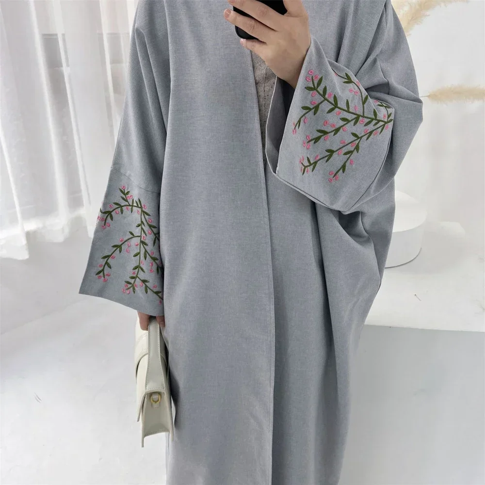 

2026 New Flower Embroidery Open Abaya Dubai Muslim Women Coat Turkey Elegant Cardigan Gown Arabic Modest Dress Islam Clothing
