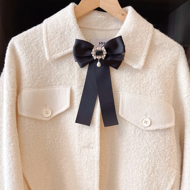 

Korean CollegeStyle BowTie Luxury Handmade Rhinestone Ribbon Fashion Versatile Uniform Dress Coat Accessories Shirt CollarFlower