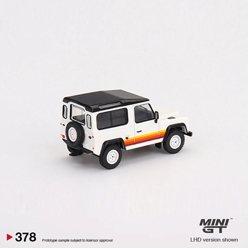 MINI GT 1:64 Model Car Land R Defender 90 Alloy Die-Cast Vehicle #378 LHD Wagon White