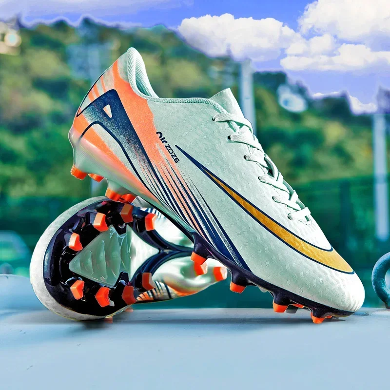 

New Men Soccer Shoes Non-Slip Unisex Breathable Football Boots Outdoor Drop Shipping Ultralight Sports Shoes Training Sport
