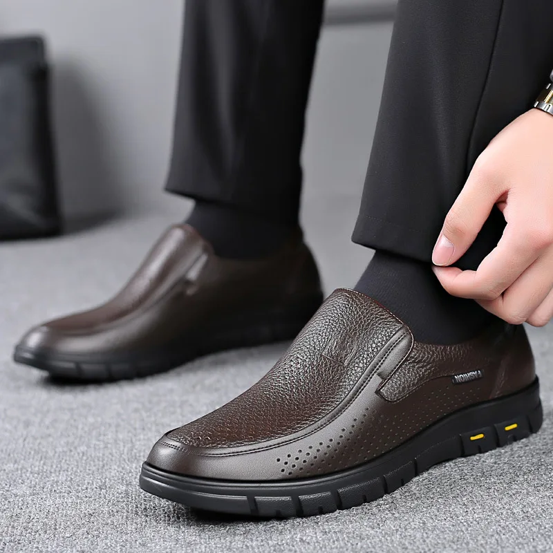 2022 Men\'s Genuine Leather Shoes 38-46 Head Leather Soft Anti-slip Rubber Loafers Shoes Man Casual Real Leather Shoes