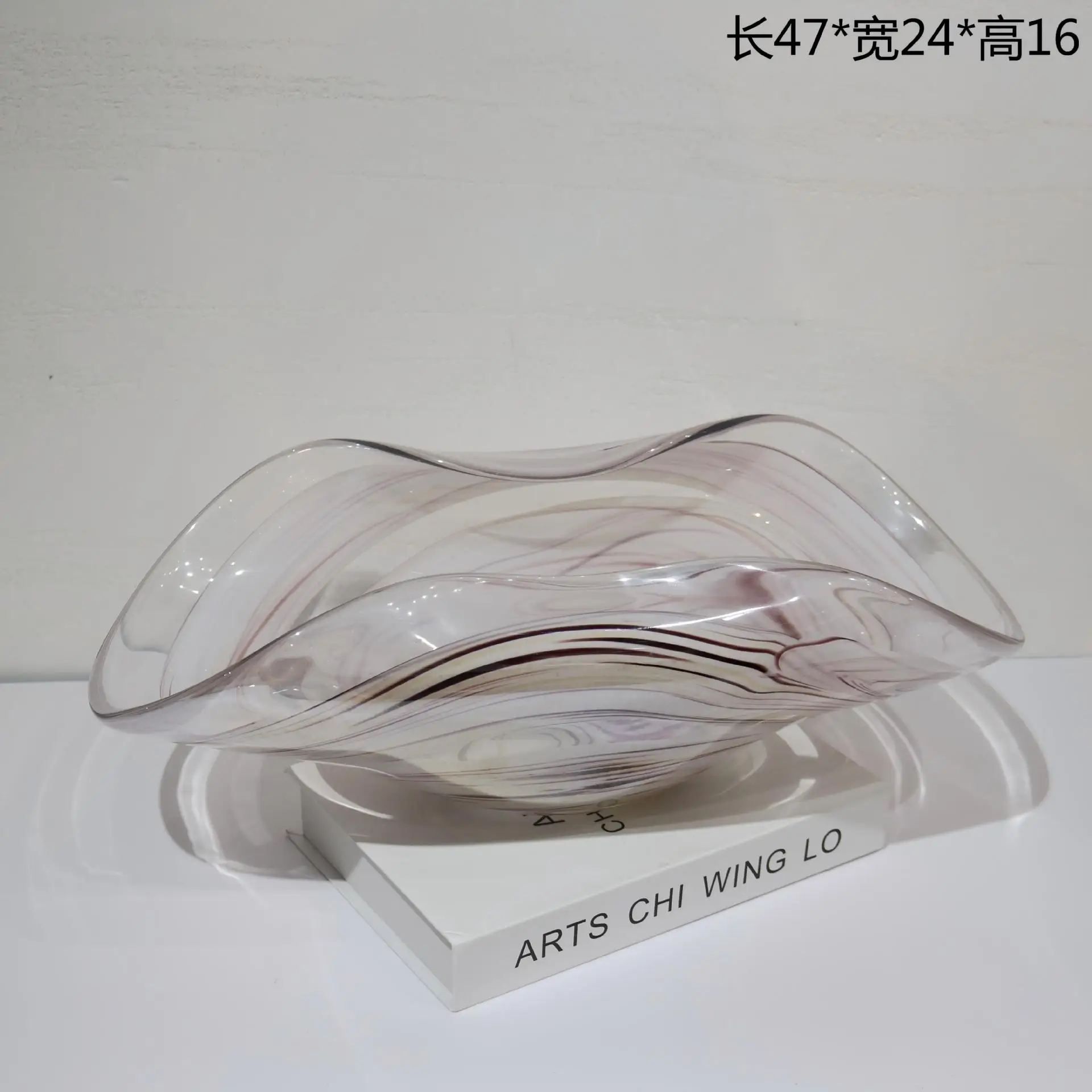 Nordic modern home pointed corner special-shaped glass fruit pot villa living table advanced fruit plate decorative ornament