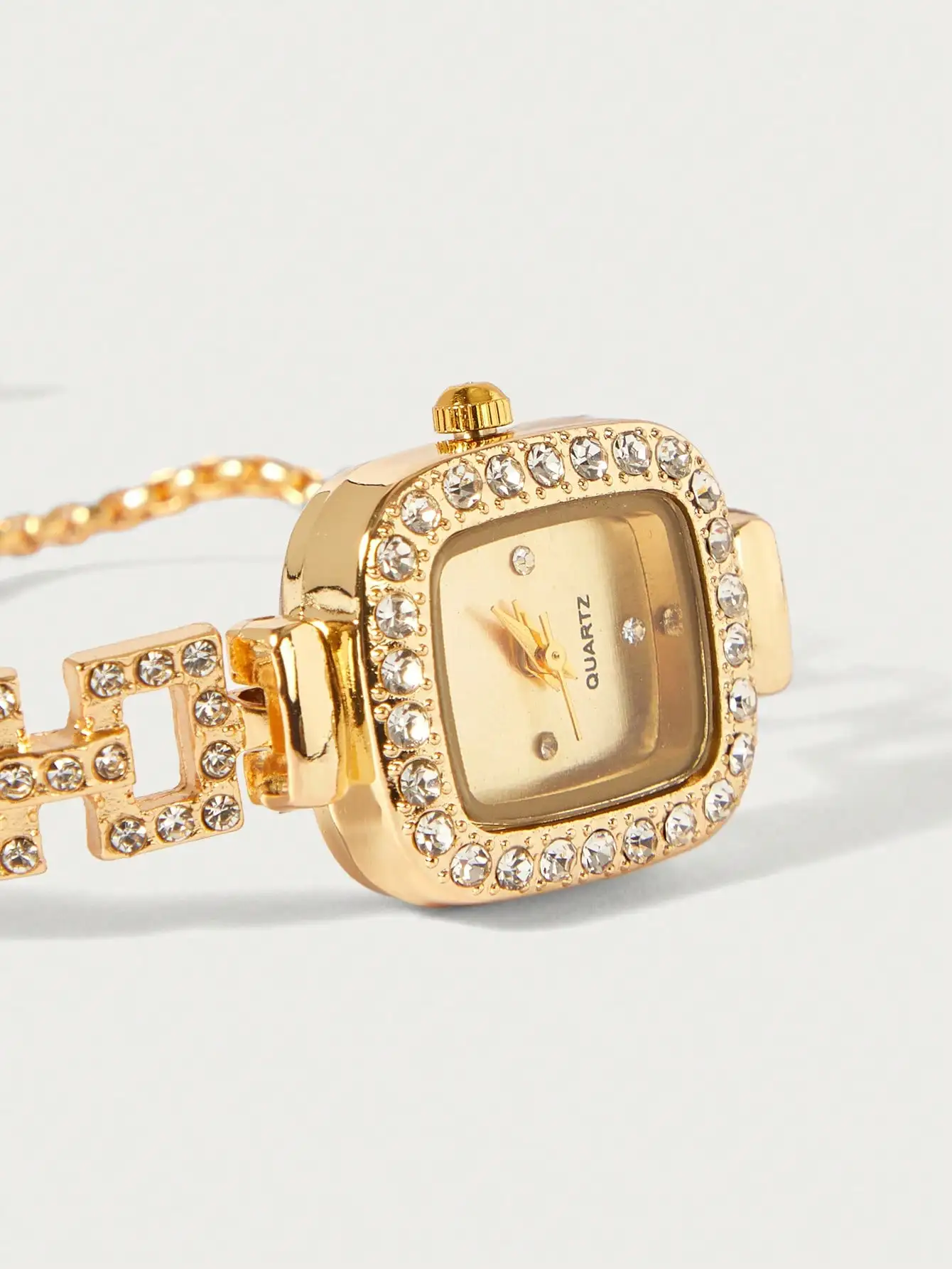 Glisma 1pc Women's Square Shaped Gold Case Rhinestone Decor Watch With Diamond Studded Dial, Hip Hop Style Quartz Wristwatch With Adjustable Strap，sj260407161691572971976