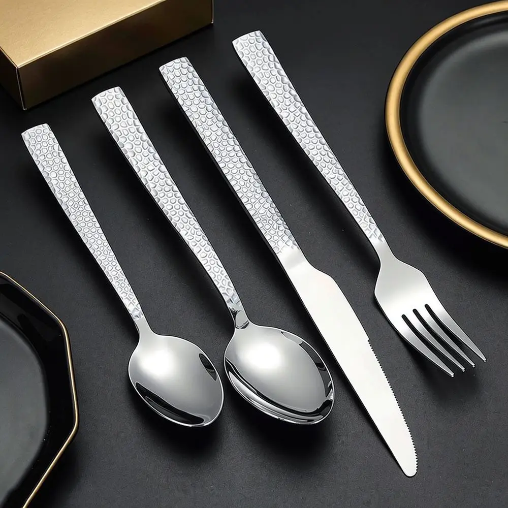 Contemporary Hammered Stainless Steel Cutlery Set Gold Plated Tableware Square Handle Flatware For Steak Pasta Dining