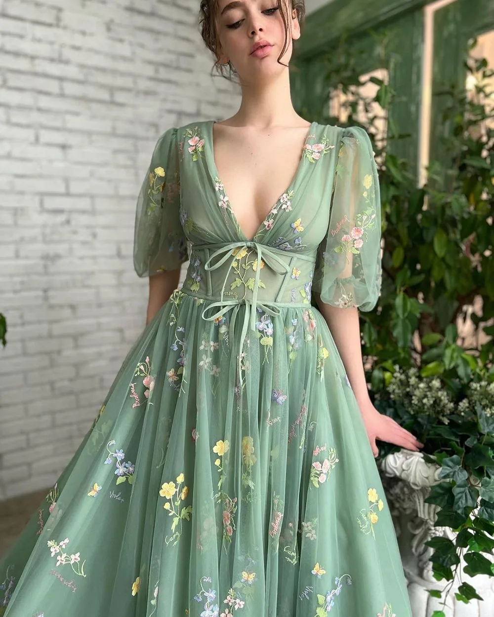 Sevintage abiti da ballo in pizzo con ricamo verde maniche a sbuffo A-Line abiti da festa lunghi di nozze abito da sera in Tulle con schiena aperta 2022