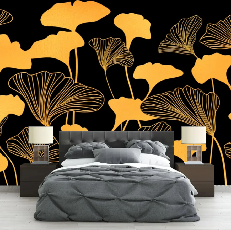 

Современные минималистичные обои с золотыми пальмовыми листьями и серым фоном для декора гостиной и спальни.