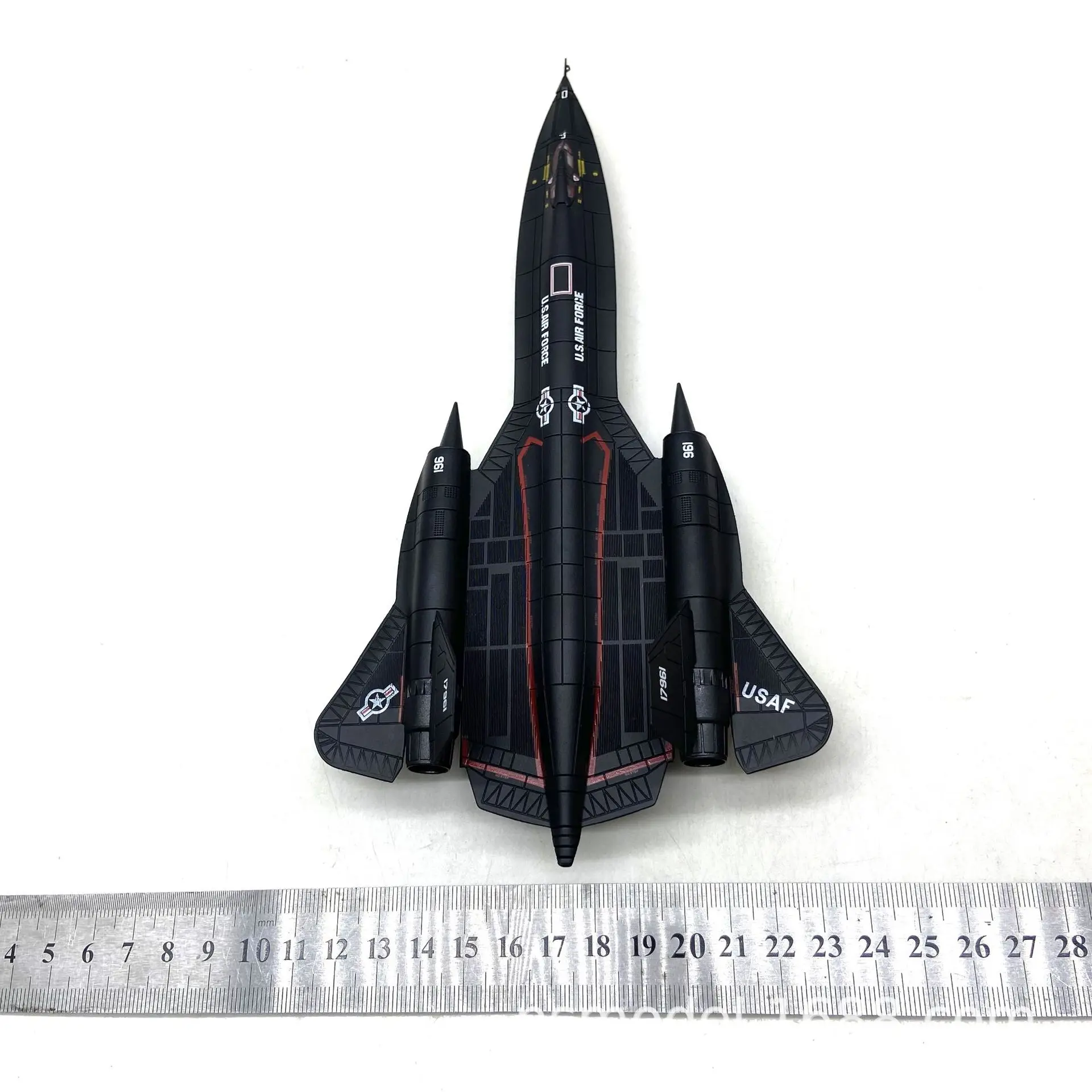 1/144 Scale US Air Force SR-71 Blackbird Reconnaissance Aircraft Alloy Model Diecast Airplane Model Home Decor Book Nook