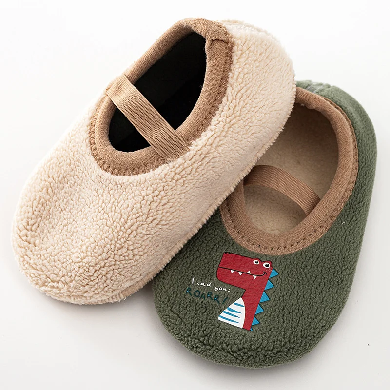

Newborn Baby Boys Girls Anti Slip Cartoon Shoes Winter Indoor Outdoor Slippers Infant Floor First Walk Shoes with Rubber Sole