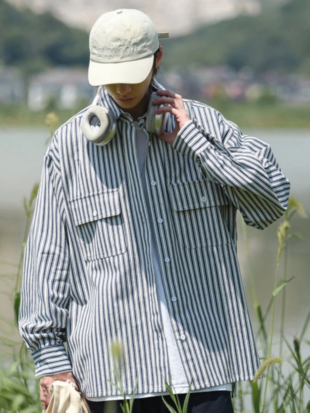 

Spring Vertical Stripes Men's Long Sve irt Sli Dapper Jaet Retro American Sle Casual irt for Young Men