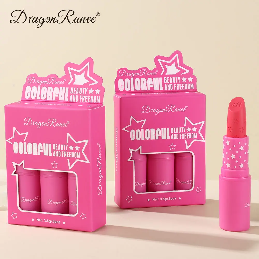 3-teiliges mattes rotes Lippenstift-Set, das nicht leicht abfallen ist, Barbie-Lippenstift-Set mit schwarzem Sternmuster und geschnitztem Rosen