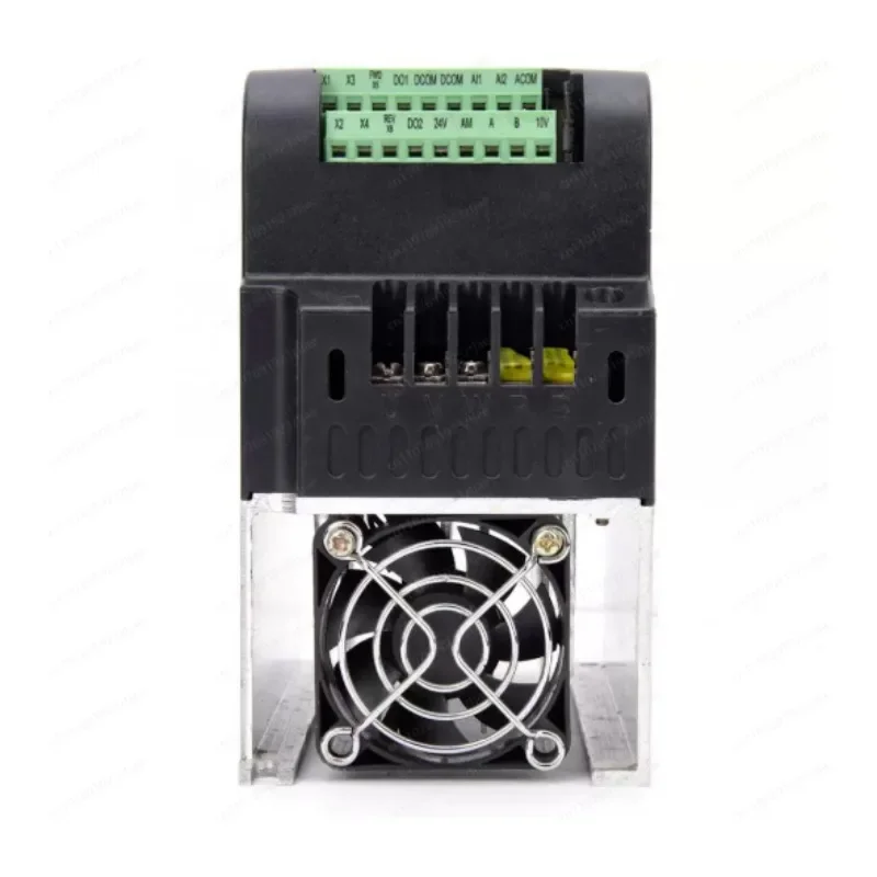 2.2KW Single to Three Phase VFD, 220V Input Variable Frequency Inverter for Motor Speed Control