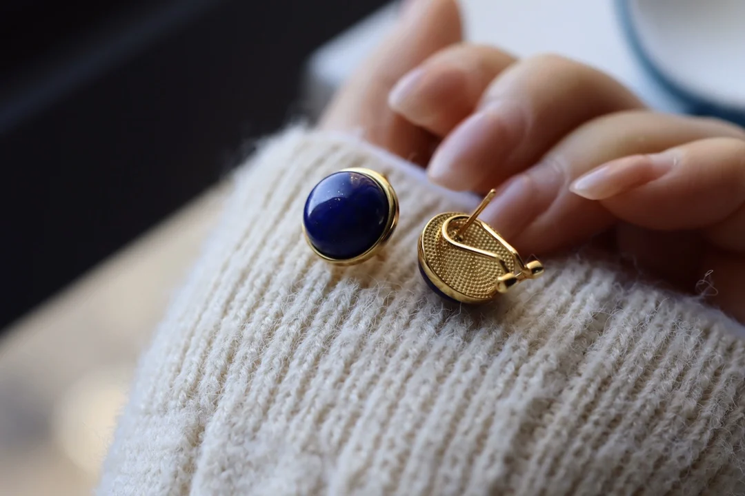 Natural Lapis Lazuli Earrings Women's Sterling Silver Earrings Blue Retro Round Big Stud Earrings Senior Temperament Simple