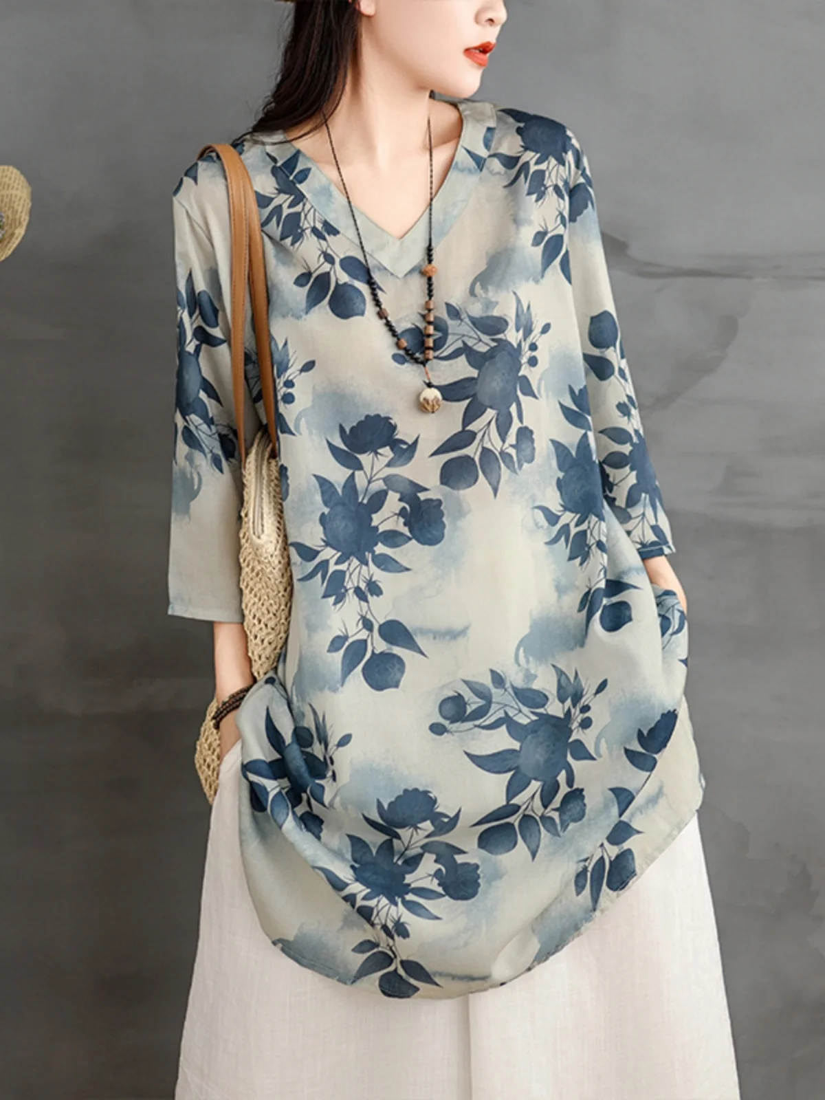 Luźna koszula damska z bawełny i lnu na lato, z dekoltem w serek, średniej długości, z nadrukiem, w stylu vintage, idealna do pracy.