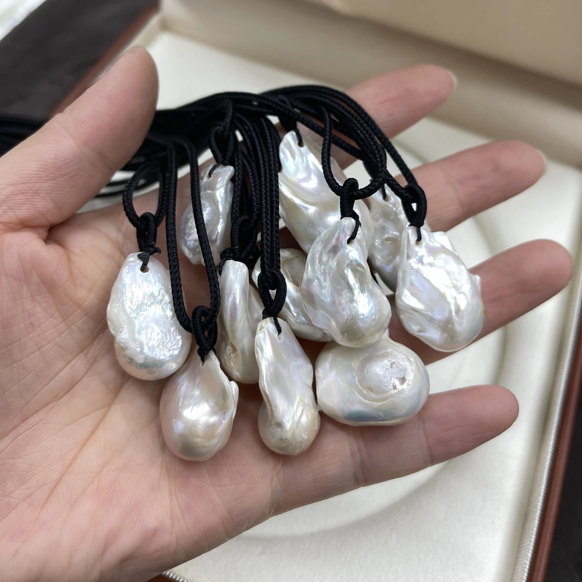 20-30mm Baroque Tail Pearl Necklace Pendant, Irregular Natural Freshwater Pearl 67cm Necklace Accessories Fashion Jewelry Gifts