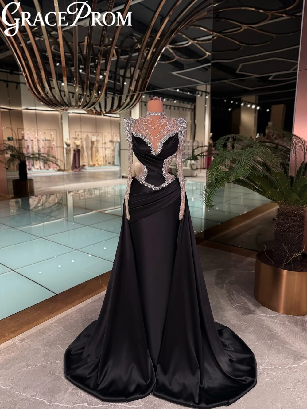 

Black Shimmering Crystal Evening Dress With Train Illusion Long Sleeved Wedding Party Gown Customized Elegant Red Carpet Gowns