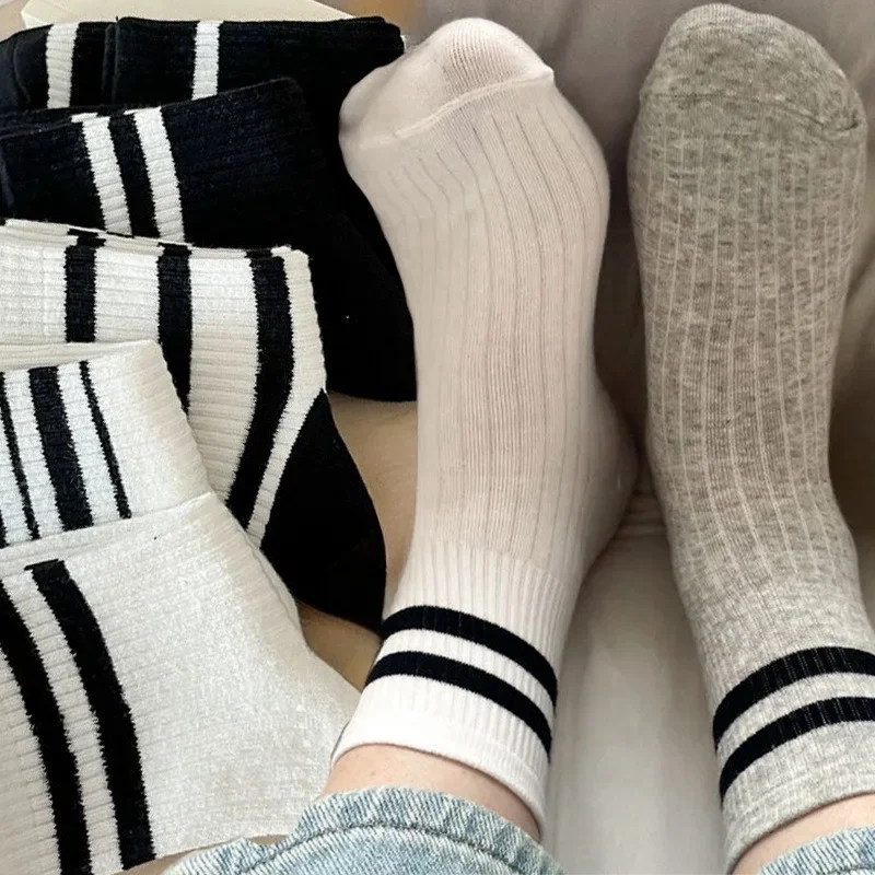 Solid Striped Black White Short Socks for Woman Harajuku Hip Hop Skateboard Crew Socks Cotton Casual Unisex Men Women's Socks