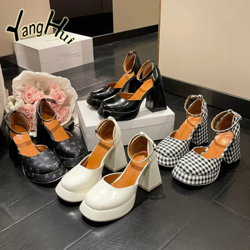 Vintage Print Mary Jane Shoes Women\'s 2023 Summer New Fashion Square Toe Thick Heel Vintage High Heel Sandals Single Pumps