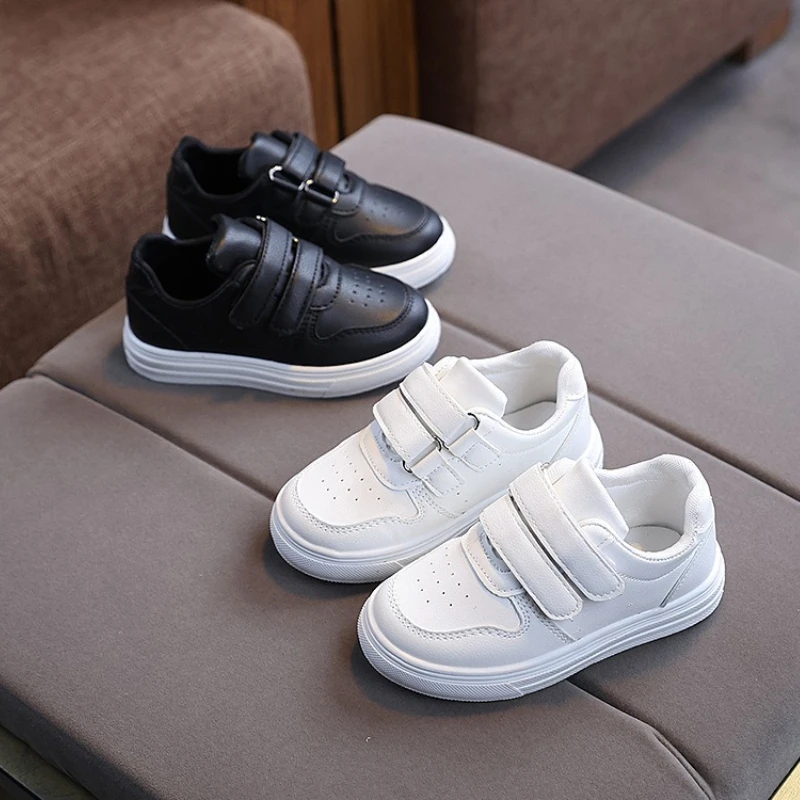 

Child Sports Shoe 2025 Season New Simple Breatha Child Soft Soled Board Shoes Casual Lightweight Girls Non Slip Walking Shoes