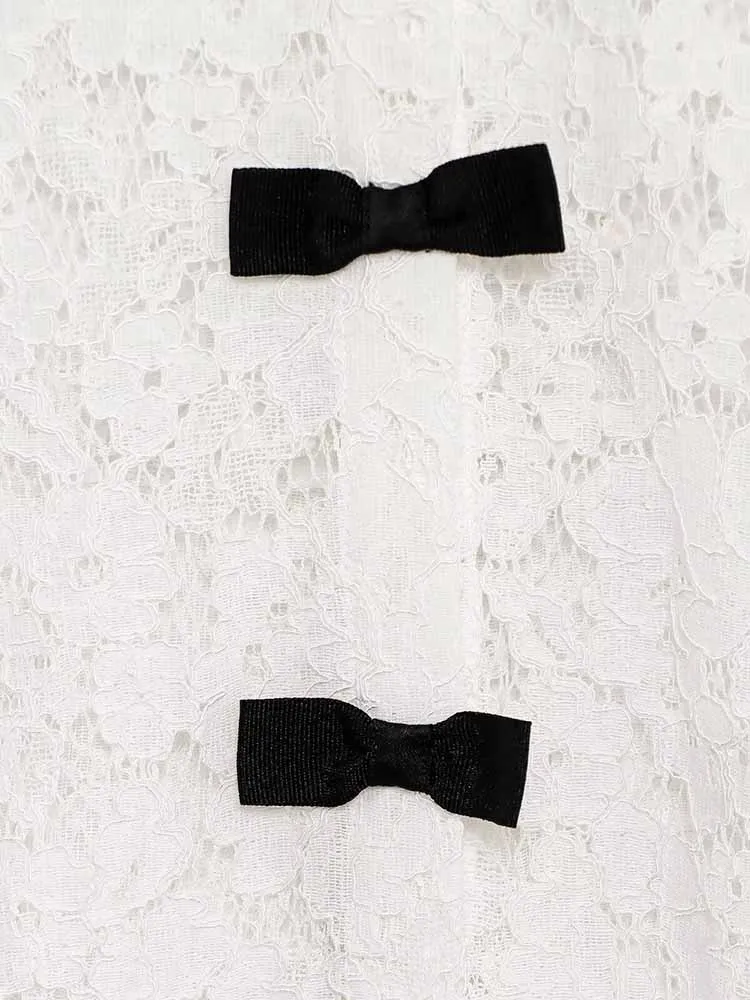 เสื้อเชิ้ตลูกไม้แขนยาวสไตล์ยุโรปและอเมริกาแบบใหม่สำหรับผู้หญิง ดีไซน์เรียบง่าย ปกเสื้อแบบปกเชิ้ต พร้อมตกแต่งโบว์