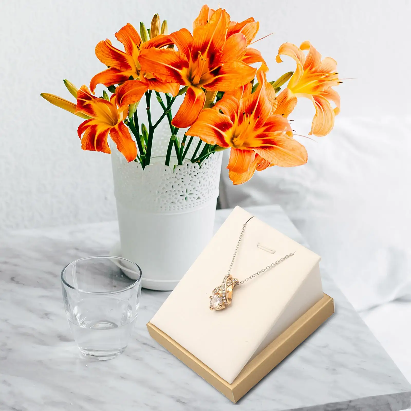 

Pendant Display Stand Multifunction Delicate Classic Jewelry Holder Storage for Jewelry Show Showroom Dresser Bedroom Girls