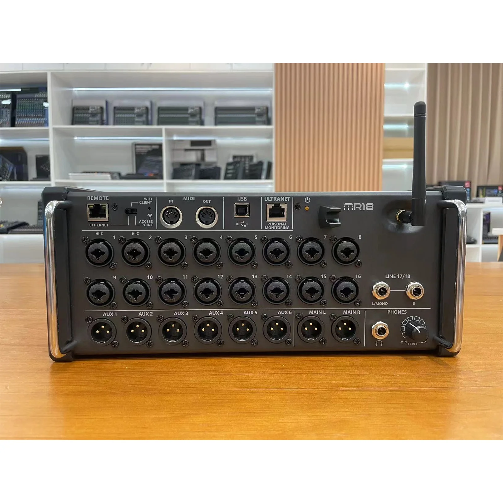 MR18 Digital Mixer Pa Sound System Music Performance Stage Live Broadcast 18 Channel Digital Mixer