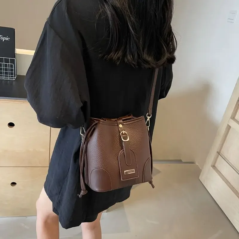 Women Fashion Bucket Bag Texture Everything 2025 Fall Fashion New Single-shoulder Crossbody Bag Solid Color Saddle Small Bags
