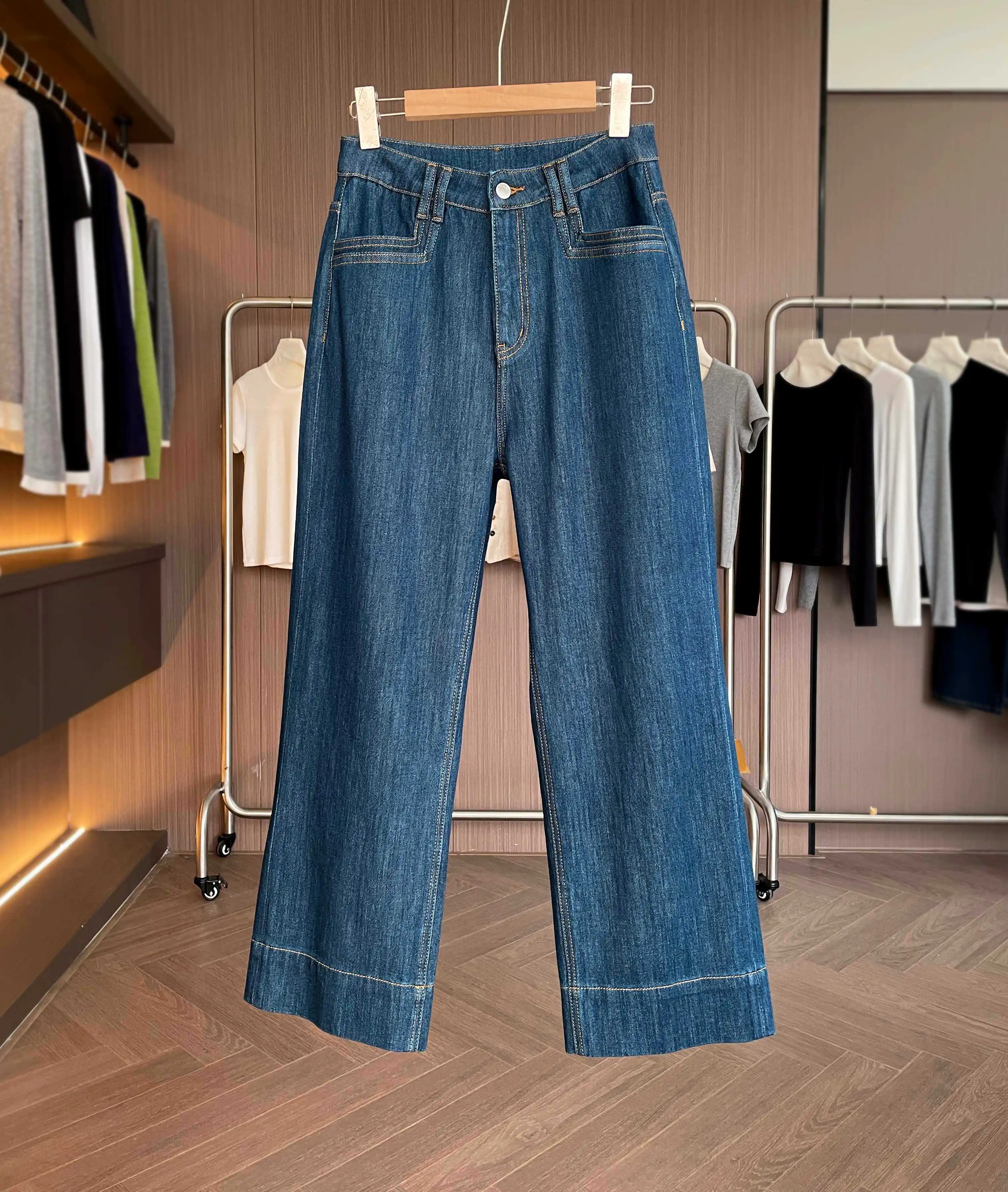 

New Spring/Summer High-Quality Fashionable Four-Way Stretch Cropped Jeans For Women