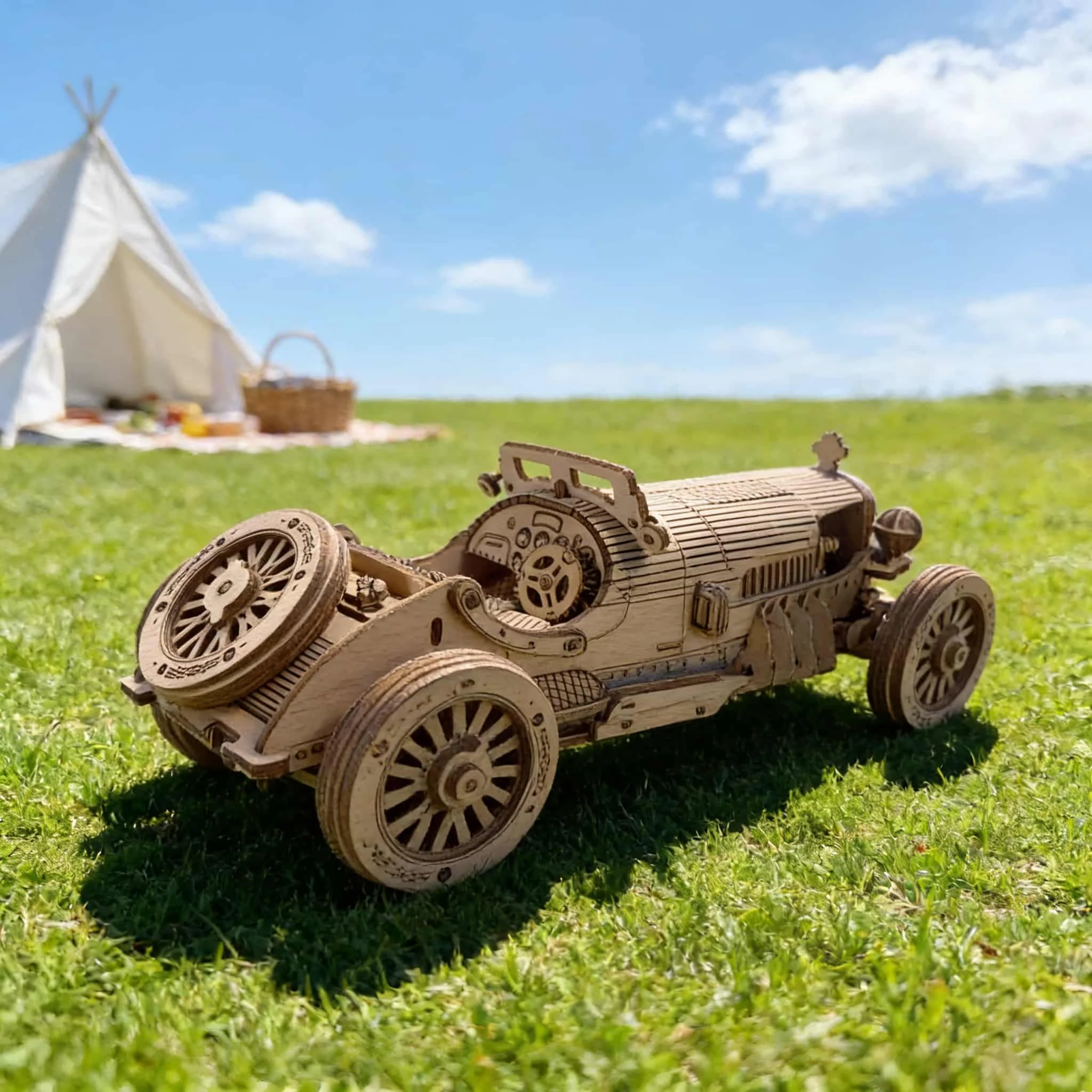 DIY Wooden 3D Puzzle Antique Sports Car Model Kit Creative Birthday or Holiday Gift Educational Toy Exquisitely Designed