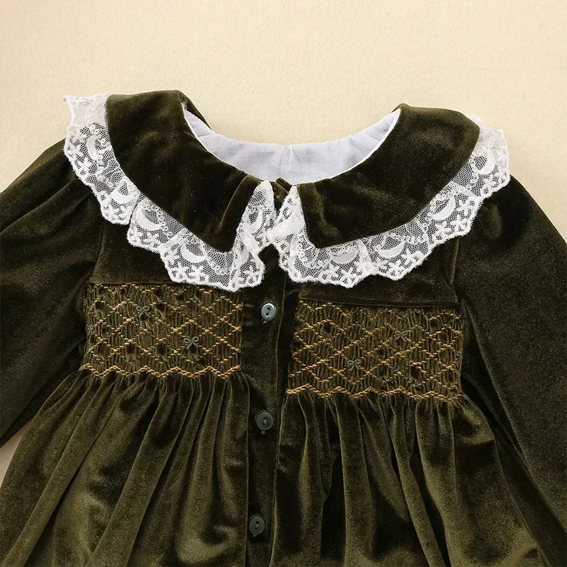 Winter Christmas Smocked Baby Girls Dresses Boutique Kids Children Clothes Green Flannel Velvet Knee Length Long Sleeve Dress