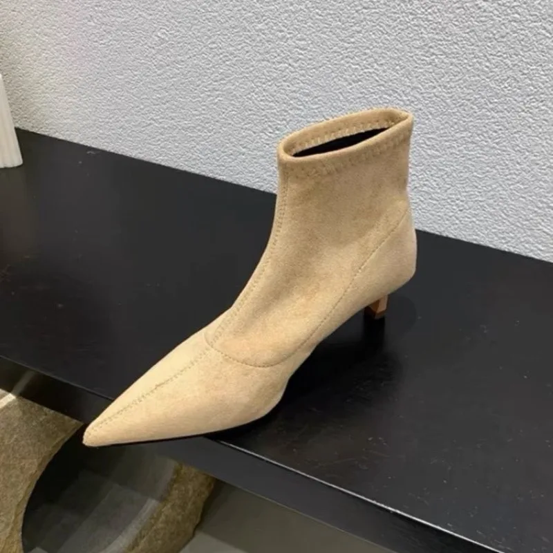 عرض ساخن لعام 2025 أحذية نسائية للكاحل أحذية نسائية موضة سحاب خلفي للمكتب والوظيفي مثير بمقدمة مدببة أحذية بمقاسات كبيرة للنساء #3