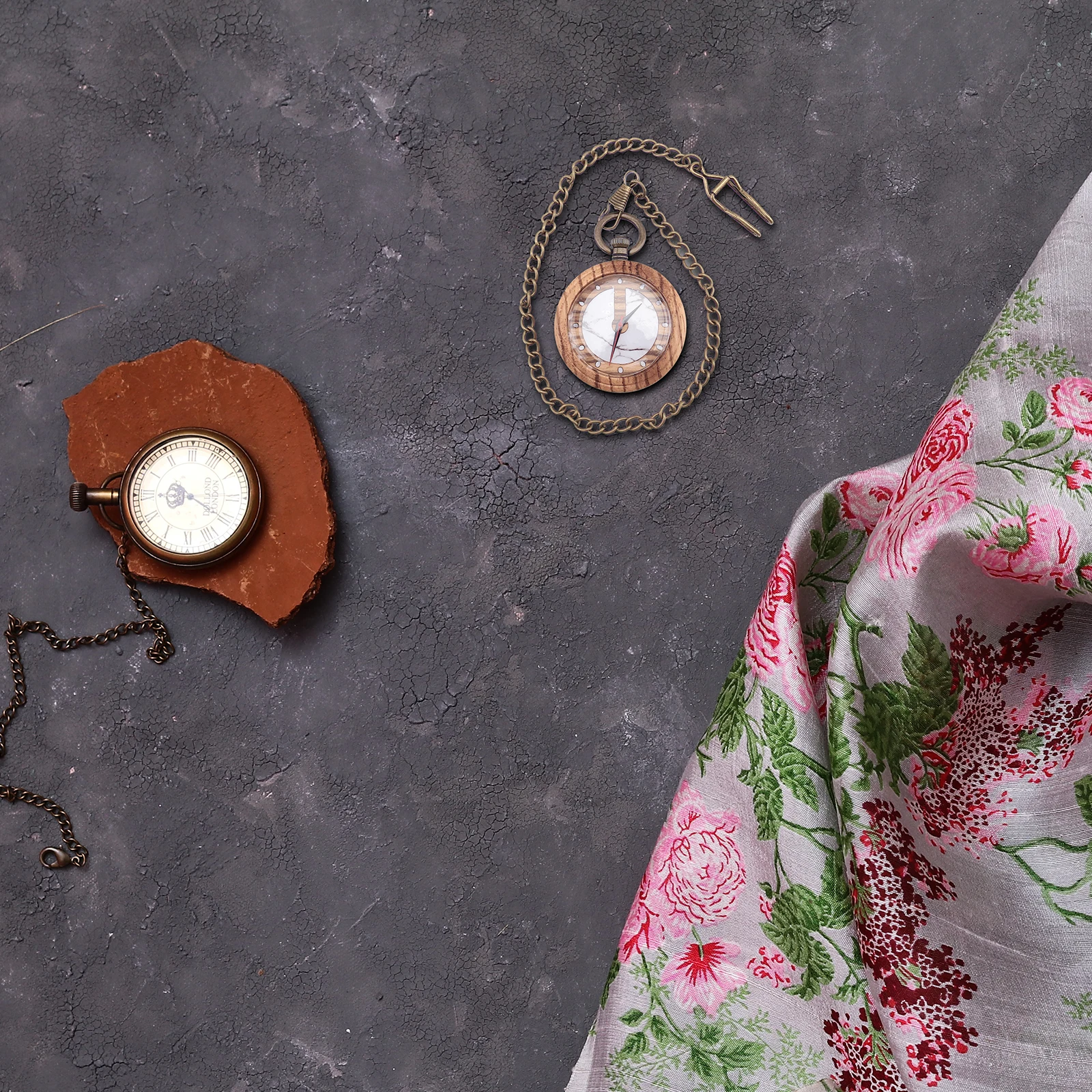 Wooden Quartz Pocket Watch Timepiece Chain Accurate Movement Durable Case Gift Christmas Birthday