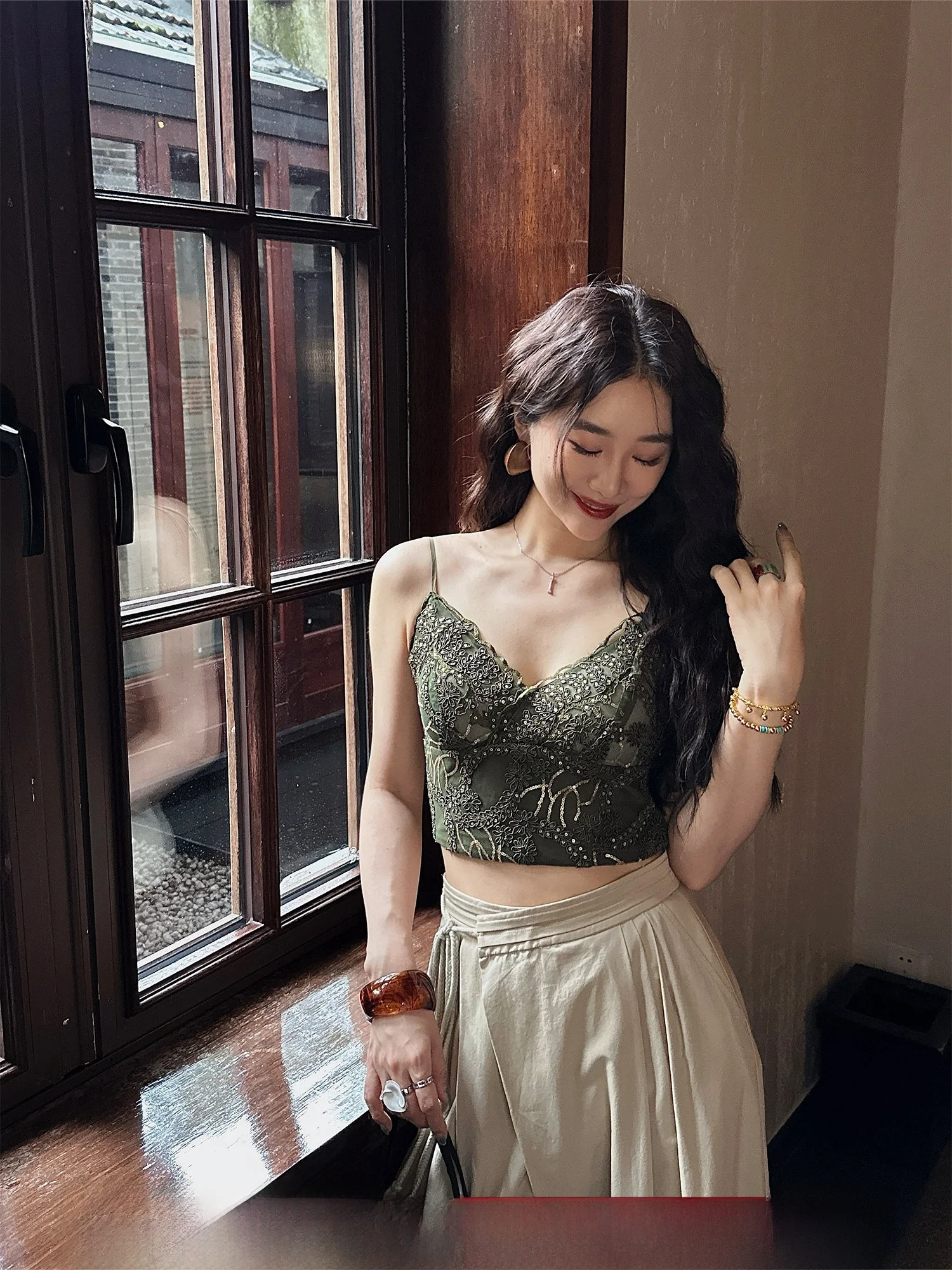 

Soft Lace Crop Top Women's Summer Outfit Heavy Bead Sequin Yarn Tead Faionable Commute Sle Asymmetric Cotton Blend