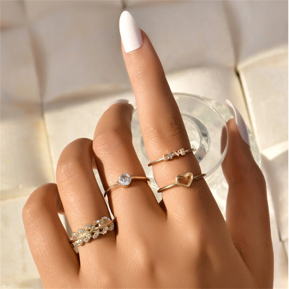 Vintage Gold-plate Crystal Heart-shape Letters Olive Leaf Peace Set Ring per le donne Trendy Personality Fashion Rings regalo di gioielli