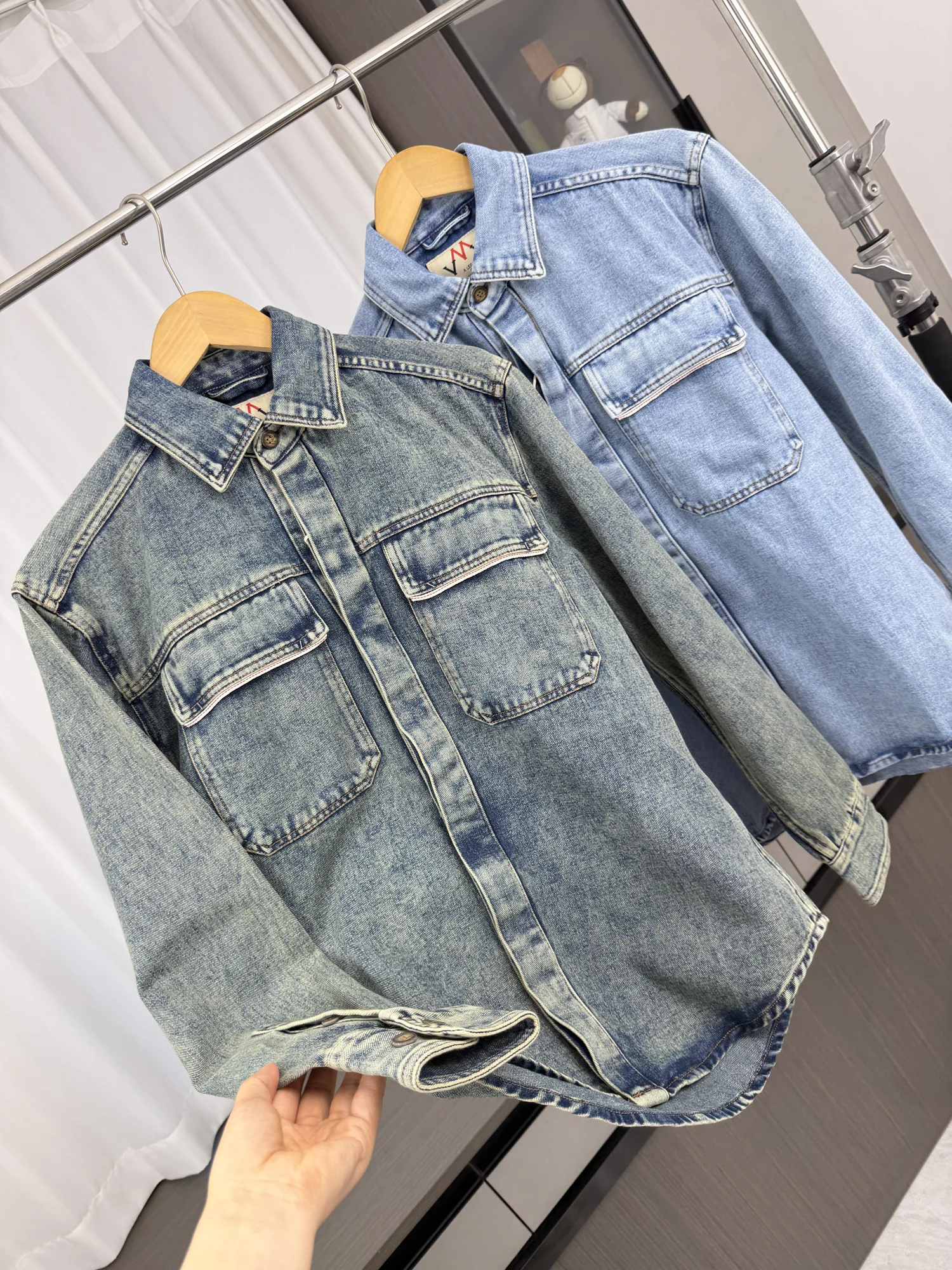 Retro Washed Denim Jacket Loose Fit Casual Workwear Collared Shirt Outerwear for Men Breathable Long Sleeve Standard Style